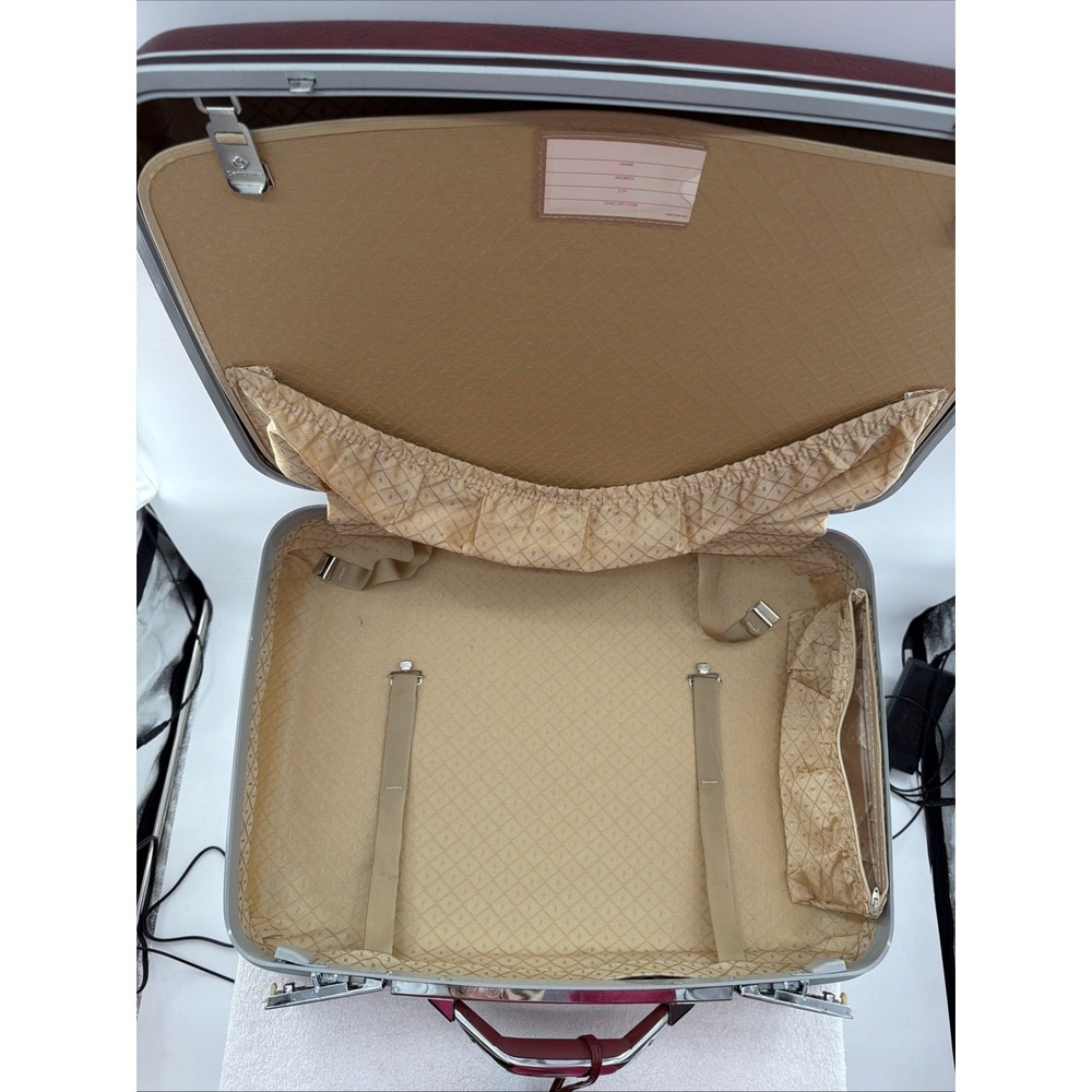Vintage Samsonite Profile Burgundy Red Hard Shell Suitcase 22x15x8 Great Inside - Picture 7 of 10